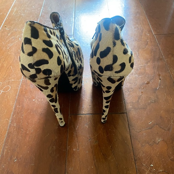 6” leopard print furry high heels - Picture 2 of 4